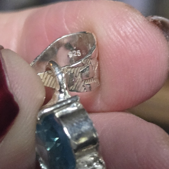 Larimar Blue Topaz Pearl & Kyanite sterling silver pendant - Picture 6 of 6